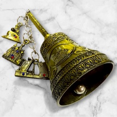 Колокольчик резной с подвесками 10 см. СПб (бронза) (кор. 100 шт.) Колокольчик резной с подвесками 10 см. СПб (бронза) (кор. 100 шт.)